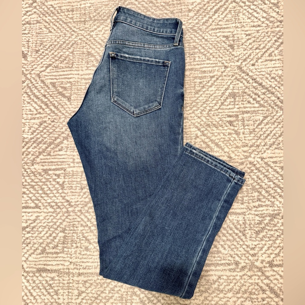 Old Navy Power Slim Straight Petite High Rise Jeans. Size 2P.